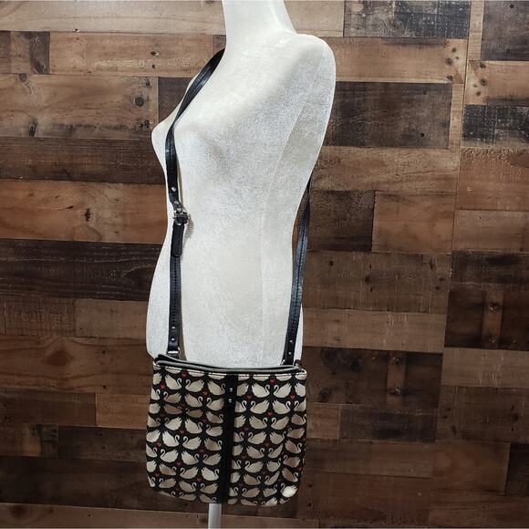 Relic black with swan and hearts print crossbody purse - Picture 9 of 9